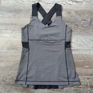 Lululemon Gray Stripe Crossback Athletic Tank Top Built-in Bra Size 6